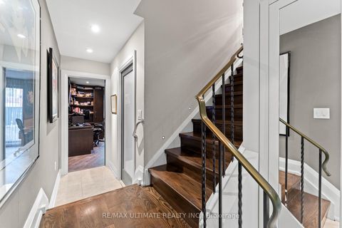 Photo 6 at 121 Tecumseth Street E, Niagara, Toronto