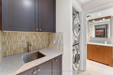 Photo 17 at 121 Tecumseth Street E, Niagara, Toronto