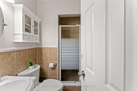 Photo 37 at 121 Tecumseth Street E, Niagara, Toronto