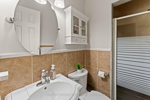 Photo 38 at 121 Tecumseth Street E, Niagara, Toronto