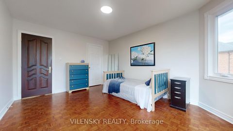 Photo 31 at 15 Hart Street, North Richvale, Richmond Hill