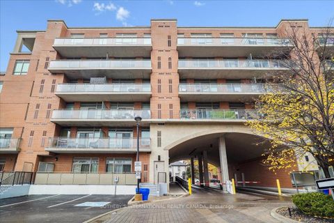 Photo 5 at 112 - 281 Woodbridge Avenue, West Woodbridge, Vaughan