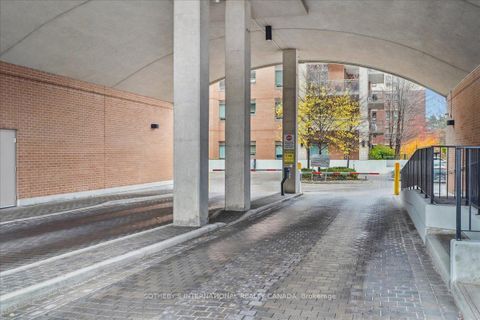 Photo 8 at 112 - 281 Woodbridge Avenue, West Woodbridge, Vaughan