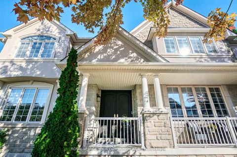 Photo 3 at 7 Sequin Drive, Jefferson, Richmond Hill