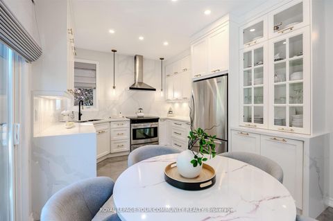 Photo 13 at 7 Sequin Drive, Jefferson, Richmond Hill