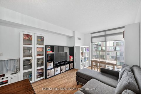 Photo 12 at W1204 - 565 Wilson Avenue, Clanton Park, Toronto