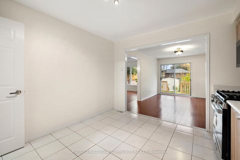 Photo 13 at 58 Deanscroft Square, West Hill, Toronto