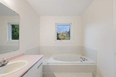 Photo 33 at 58 Deanscroft Square, West Hill, Toronto