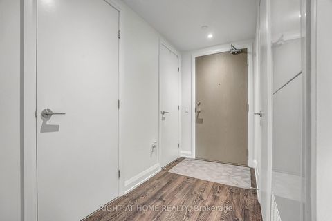 Photo 8 at 810 - 4800 Highway 7, East Woodbridge, Vaughan