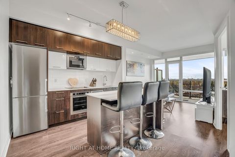 Photo 11 at 810 - 4800 Highway 7, East Woodbridge, Vaughan