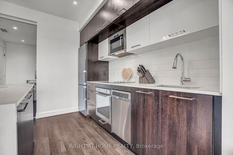 Photo 15 at 810 - 4800 Highway 7, East Woodbridge, Vaughan