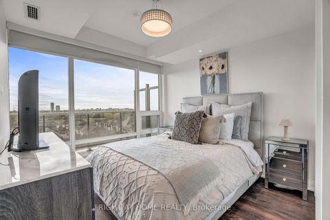 Photo 21 at 810 - 4800 Highway 7, East Woodbridge, Vaughan