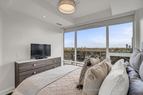 Photo 24 at 810 - 4800 Highway 7, East Woodbridge, Vaughan