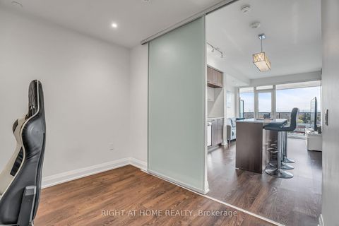 Photo 30 at 810 - 4800 Highway 7, East Woodbridge, Vaughan