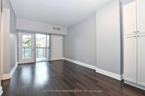 Photo 8 at 405 - 8302 Islington Avenue, Islington Woods, Vaughan