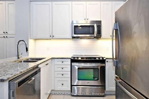 Photo 13 at 405 - 8302 Islington Avenue, Islington Woods, Vaughan