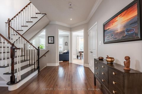 Photo 4 at 2124 Blackforest Crescent, WM Westmount, Oakville