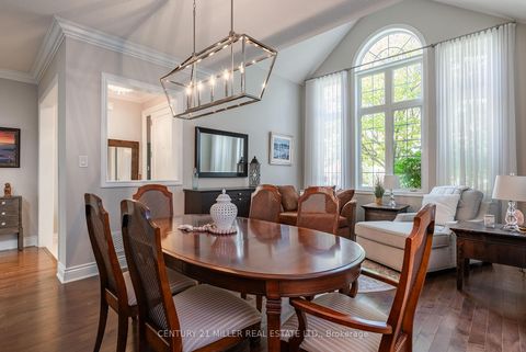 Photo 5 at 2124 Blackforest Crescent, WM Westmount, Oakville