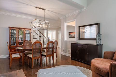 Photo 7 at 2124 Blackforest Crescent, WM Westmount, Oakville