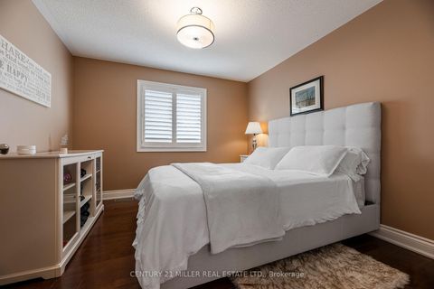 Photo 24 at 2124 Blackforest Crescent, WM Westmount, Oakville