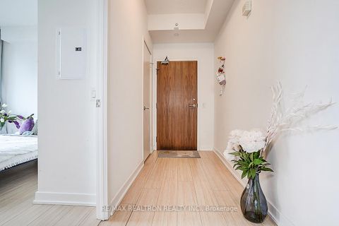 Photo 4 at 2606 - 85 Queens Wharf Road, Waterfront Communities C1, Toronto
