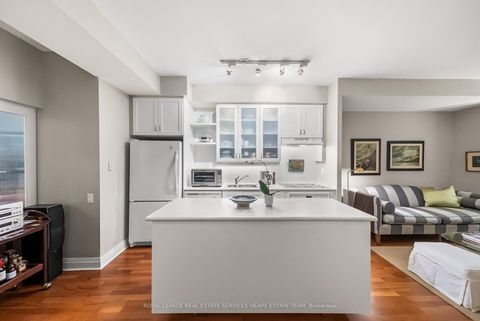 Photo 8 at 620 - 20 Scrivener Square, Moore Park, Toronto