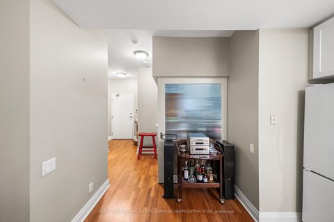 Photo 13 at 620 - 20 Scrivener Square, Moore Park, Toronto