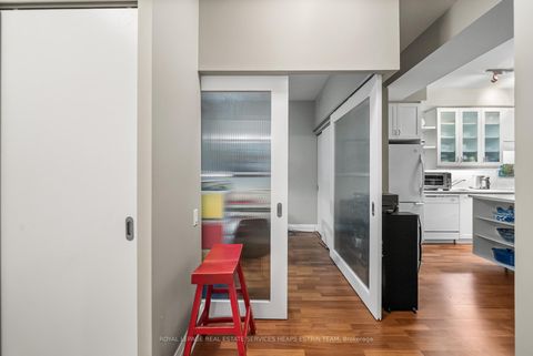 Photo 14 at 620 - 20 Scrivener Square, Moore Park, Toronto