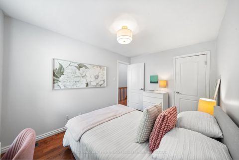 Photo 11 at 25 Bishop Street, Annex, Toronto