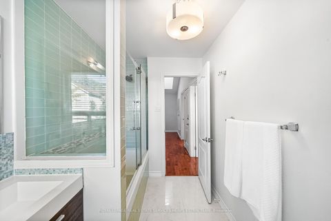 Photo 14 at 25 Bishop Street, Annex, Toronto