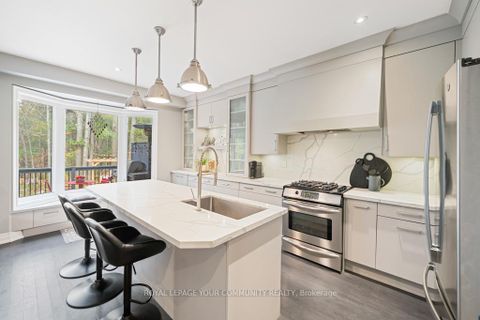 Photo 9 at 107 Westbury Court, Westbrook, Richmond Hill