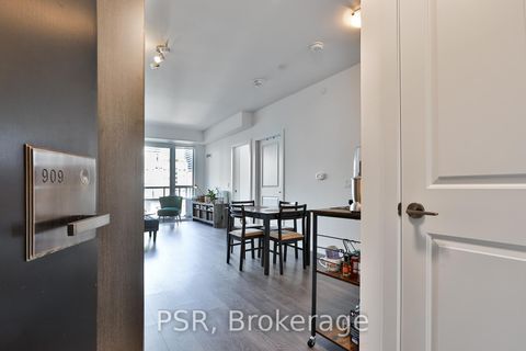 Photo 2 at 909 - 11 Lillian Street, Mount Pleasant West, Toronto