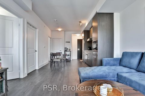 Photo 12 at 909 - 11 Lillian Street, Mount Pleasant West, Toronto