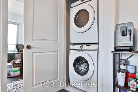 Photo 23 at 909 - 11 Lillian Street, Mount Pleasant West, Toronto