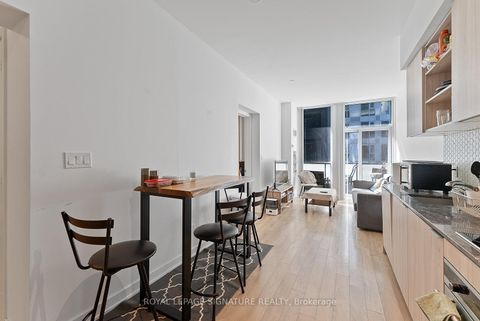 Photo 5 at 405 - 50 Ordnance Street, Niagara, Toronto