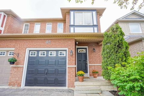 Photo 30 at 62 Agostino Crescent, Patterson, Vaughan