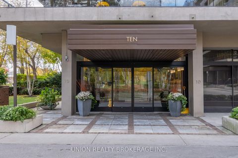 Photo 1 at 401 - 10 Avoca Avenue, Moore Park, Toronto