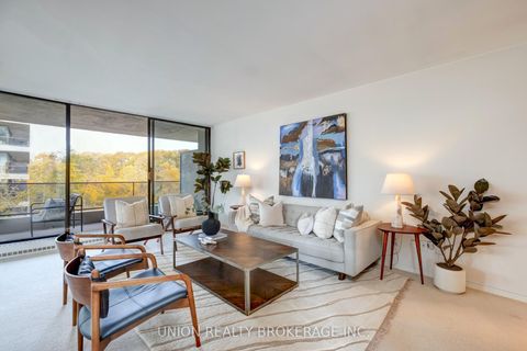 Photo 7 at 401 - 10 Avoca Avenue, Moore Park, Toronto