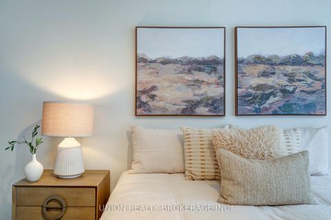 Photo 16 at 401 - 10 Avoca Avenue, Moore Park, Toronto