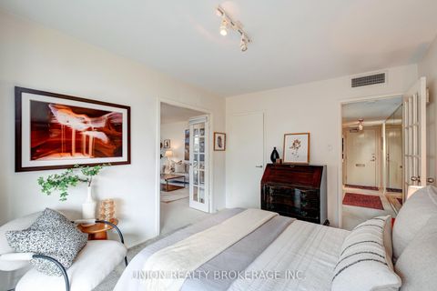 Photo 22 at 401 - 10 Avoca Avenue, Moore Park, Toronto