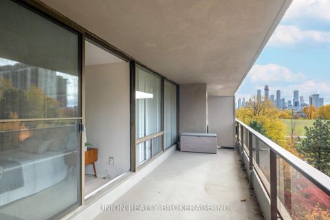 Photo 28 at 401 - 10 Avoca Avenue, Moore Park, Toronto