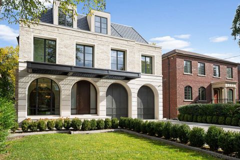 Photo 2 at 117 Yonge Boulevard, Nortown, Toronto