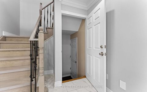 Photo 34 at 32 - 32 Viewcrest Circle, Clairville, Toronto