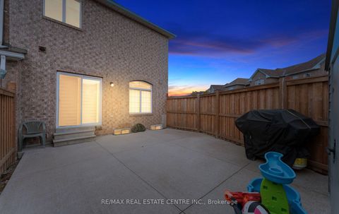 Photo 37 at 32 - 32 Viewcrest Circle, Clairville, Toronto