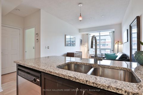 Photo 1 at 814 - 1135 Royal York Road, Humber Valley, Toronto