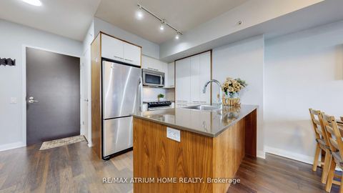 Photo 5 at 1803 - 5 Valhalla Inn Road, City Centre West, Toronto