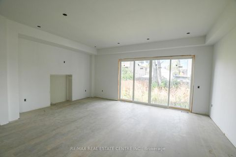Photo 6 at 24 Rainbow Drive, West Woodbridge, Vaughan