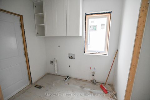 Photo 9 at 24 Rainbow Drive, West Woodbridge, Vaughan