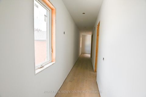 Photo 28 at 24 Rainbow Drive, West Woodbridge, Vaughan