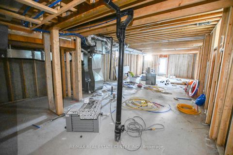 Photo 32 at 24 Rainbow Drive, West Woodbridge, Vaughan